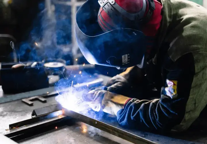 Spawanie aluminium TIG: Kompletny poradnik dla perfekcyjnej spoiny