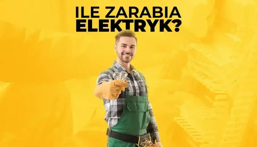 Uśmiechnięty elektryk w zielonym ogrodniczkach trzyma żarówki. Dowiedz się, ile zarabia elektryk i jakie są perspektywy zawodu.