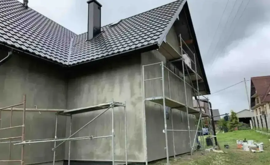 Elewacja domu - Ile kosztuje? Ceny, technologie, ukryte koszty