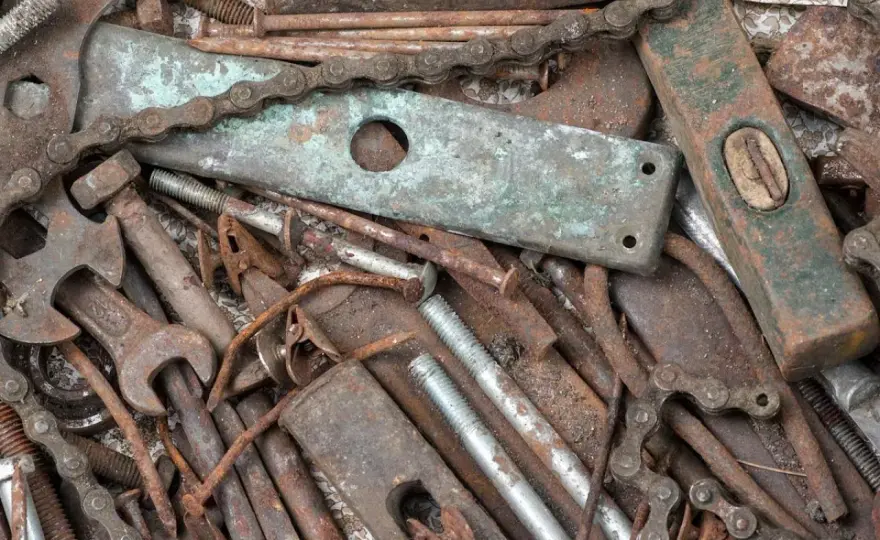 Cennik złomu - Jak sprzedać drożej? Stal, miedź, aluminium