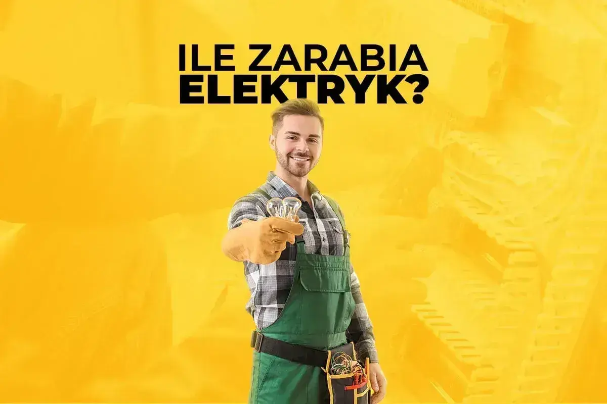 Uśmiechnięty elektryk w zielonym ogrodniczkach trzyma żarówki. Dowiedz się, ile zarabia elektryk i jakie są perspektywy zawodu.